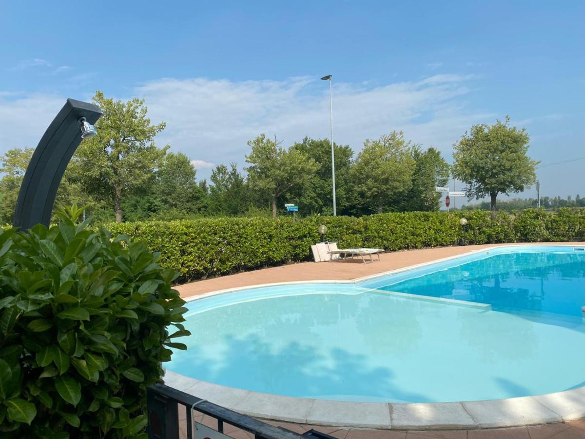 Appartamento Il Faro Con Giardino In Residence Con Piscina Desenzano del Garda Exterior foto
